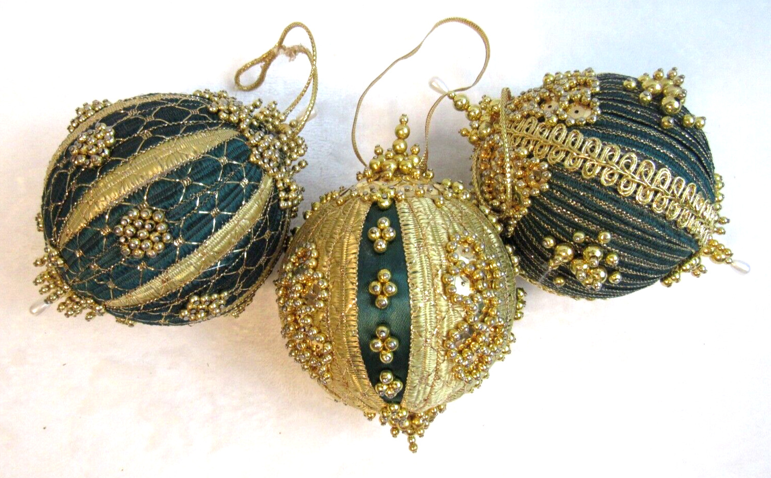 3 Vintage Handmade Satin Sequins Beads Pearls Push Pin Xmas Ornament Balls Orn32