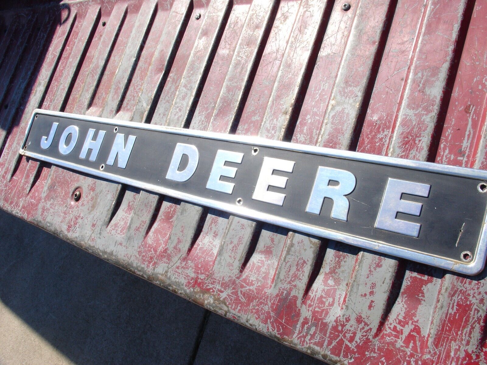 John Deere Emblem 36 X 4