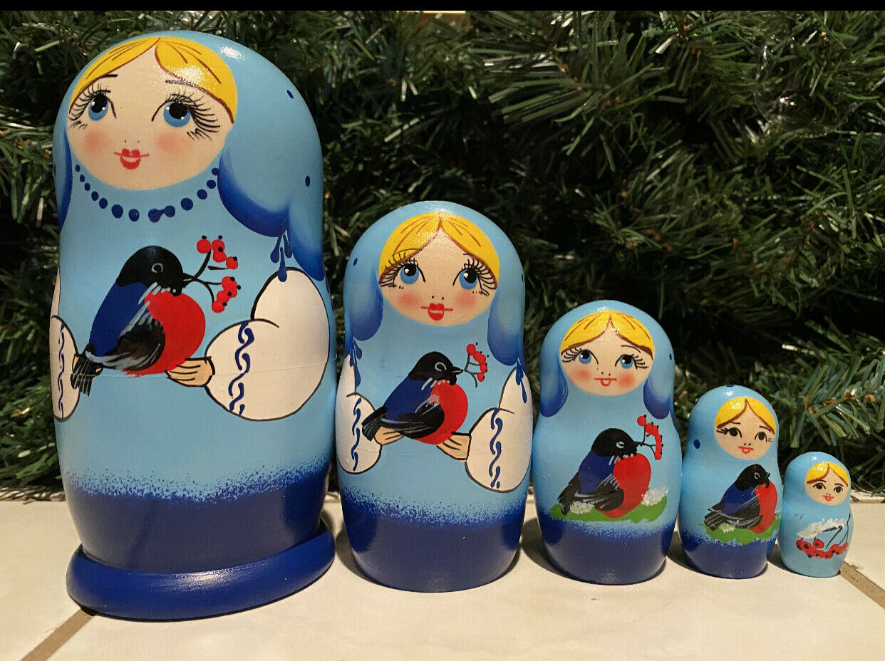 Russian Nesting Dolls Beautiful Girls with Birds! 5 pieces