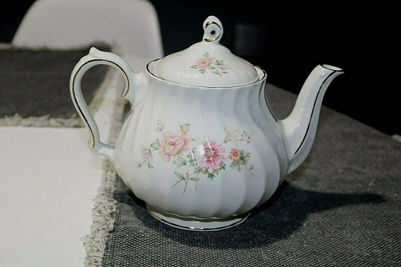 Vintage Sadler Teapot from England