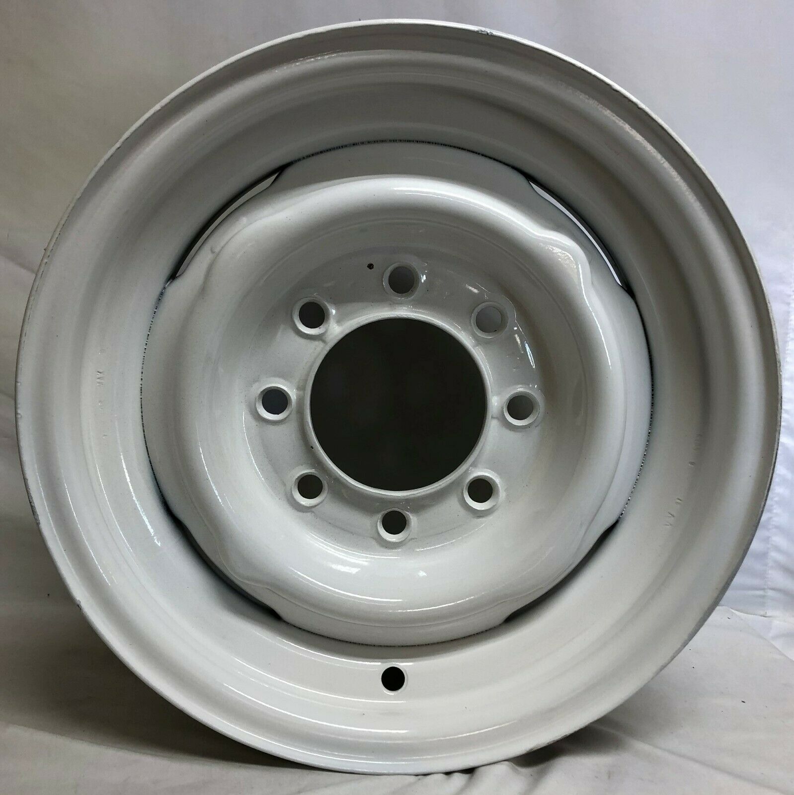 16 Inch 8 Lug Steel Wheel Rim  Fits  GM 2500  1971-87  White 5501T