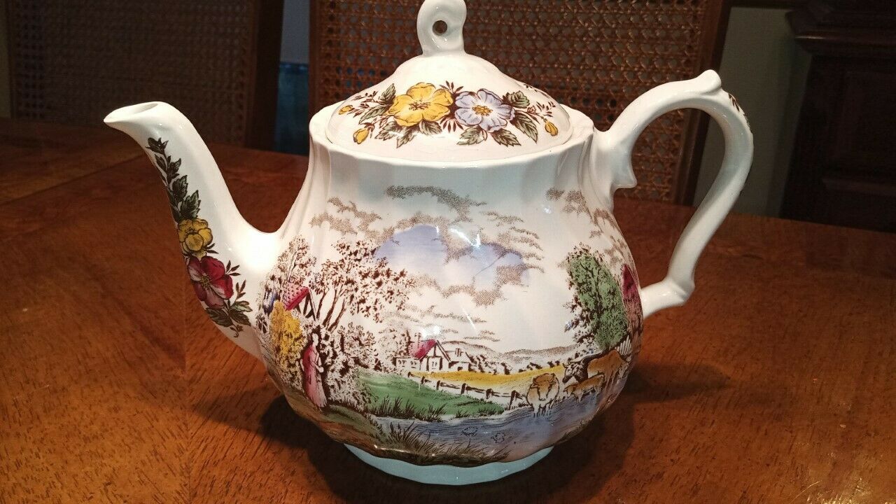 Country Life Sadler English Teapot- Beautiful, Vibrant Colors, No Chipping!