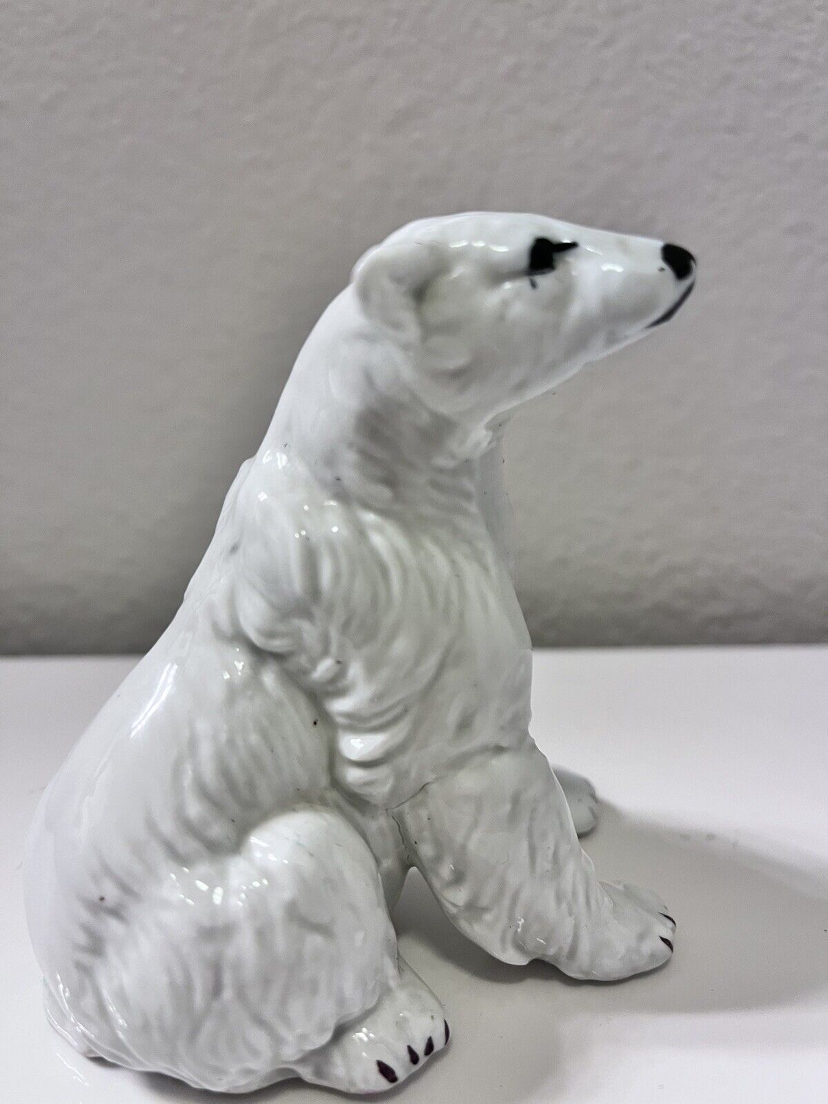 Charming ceramic polar bear