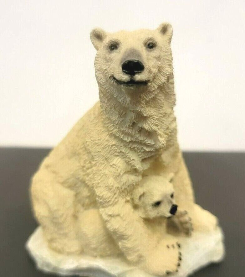 Living Stone  Mother Polar Bear And Cub , 2002 Figurine. Pre-owned Euc