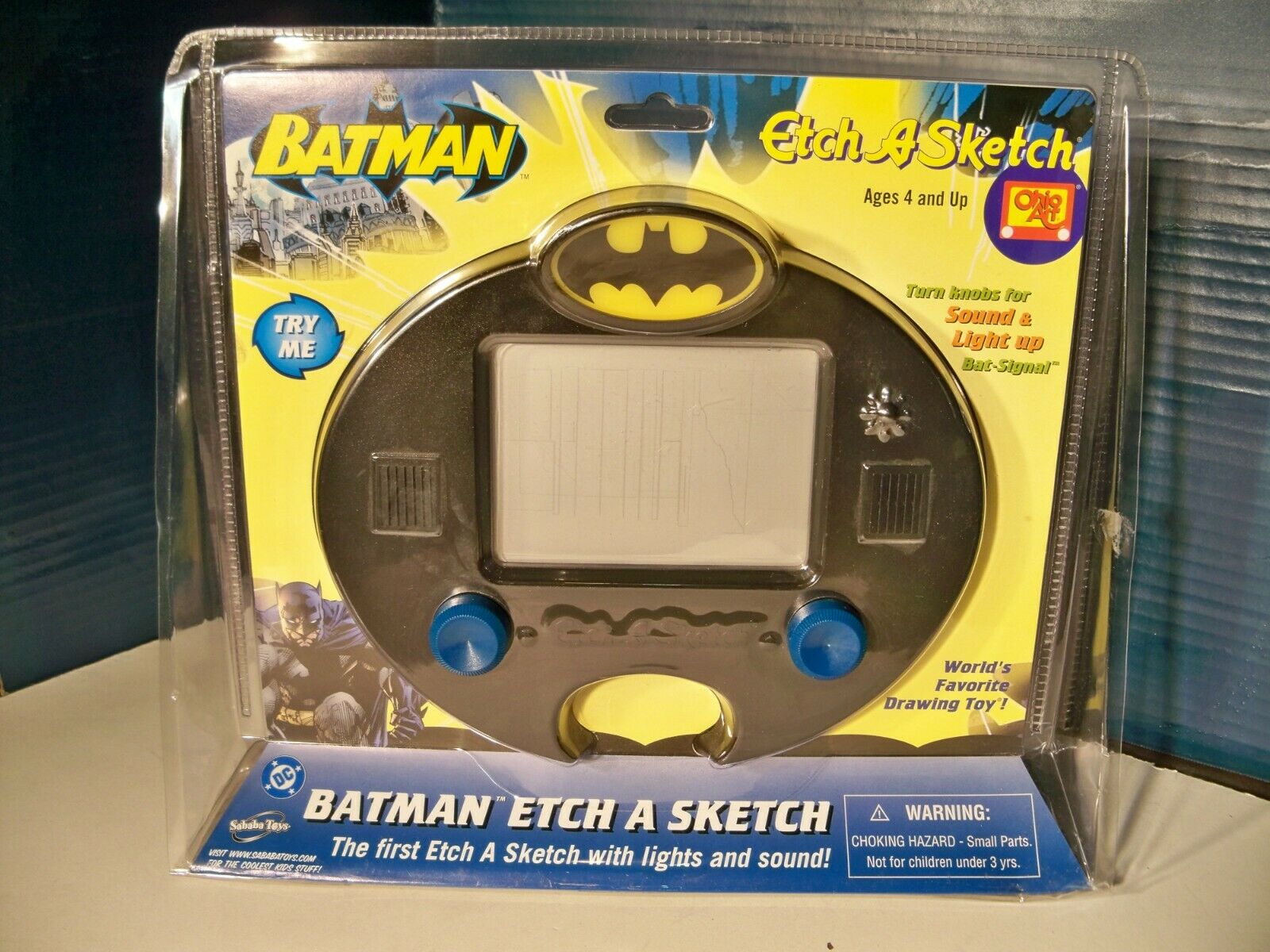 Batman Etch A Sketch new in Package 2005 lights up