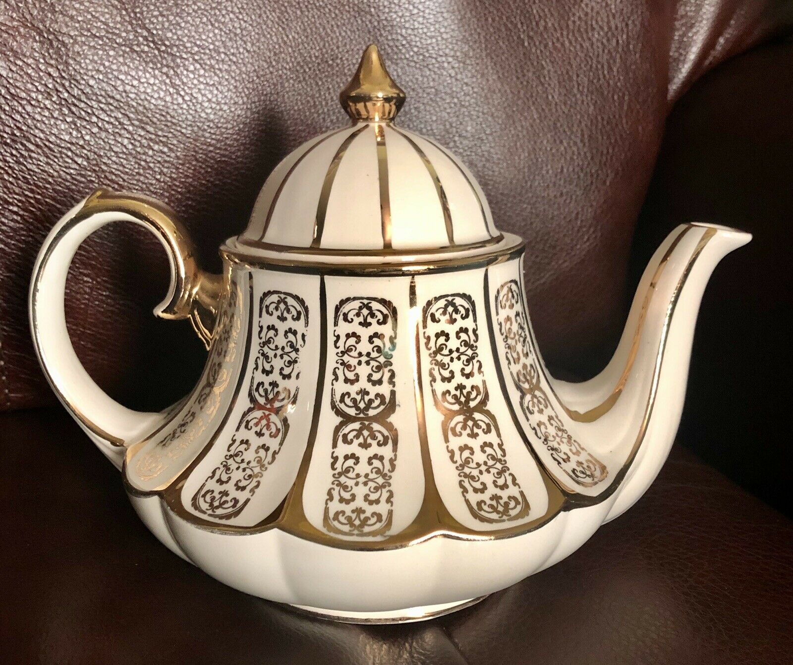 Vintage Sadler Teapot Bell Ivory Gold Trim Gilt England Marquee Unique Shape Euc